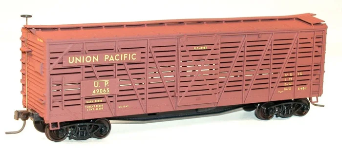 Accurail 47212 HO Scale 40′ Wood Stock Car Kit Union Pacific UP – NOS