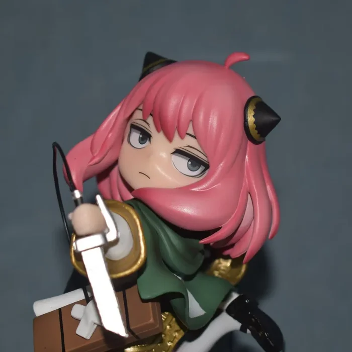 Anya Forger Cosplay Figure – 17.5CM Spy x Family Action Figure with Sword | Cute Anime Collectible