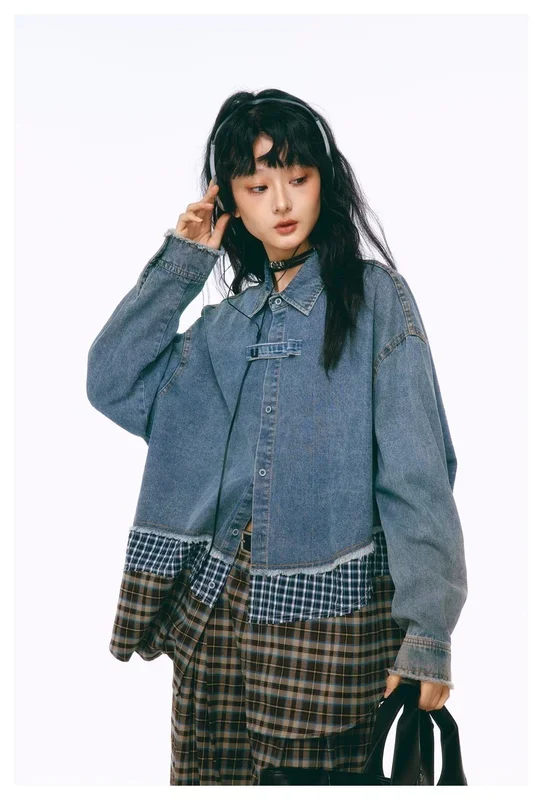 Bomberjacke aus Denim-Chambray im Used-Look im Angebot – Langarm-Vintage-Stil für Herren und Damen