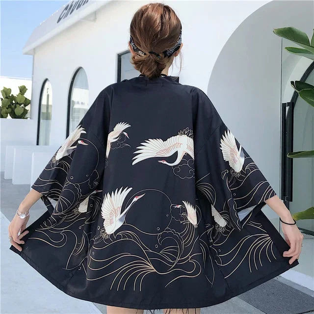 Exquisite Japanese-themed Crane Waves Women’s Kimono Cardigan
