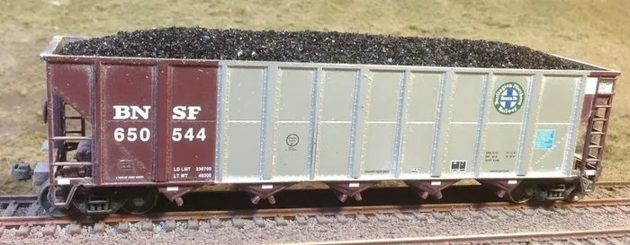 F&N Hobbies 81705 HO Scale Coal Load for Walther’s RD4 Hopper (2 Pack)