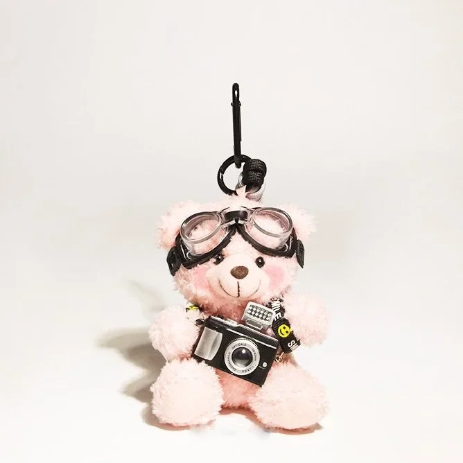 ピンクのカメラを持ったアビエイターベアのバッグチャーム