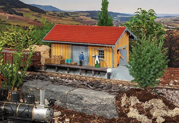 POLA 330881 G Gauge Wood Freight House / Goods Shed Kit
